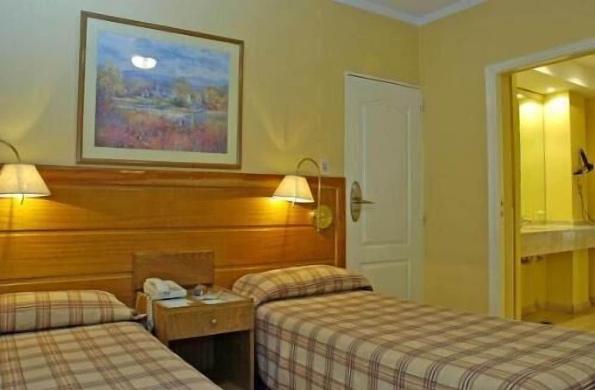 Hotel Provincial Мендоса Экстерьер фото